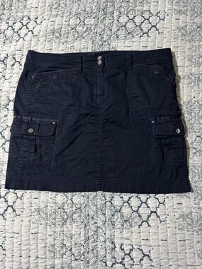 White House Black Market Fun Black Cargo Embroidered Pocket Skirt Size 14
